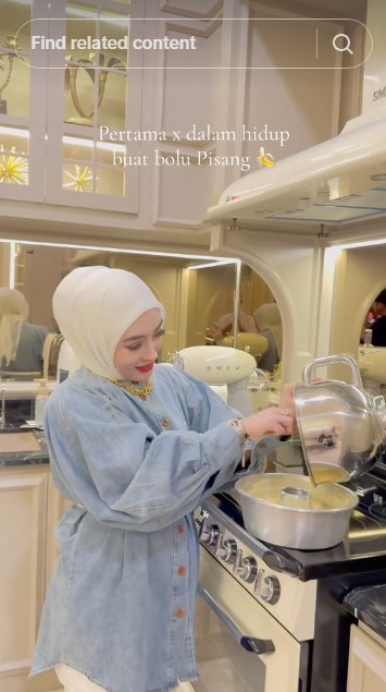 Vibes rumah bos skincare Shella Saukia bak di kastil, 9 potret interior dapurnya ala American Style