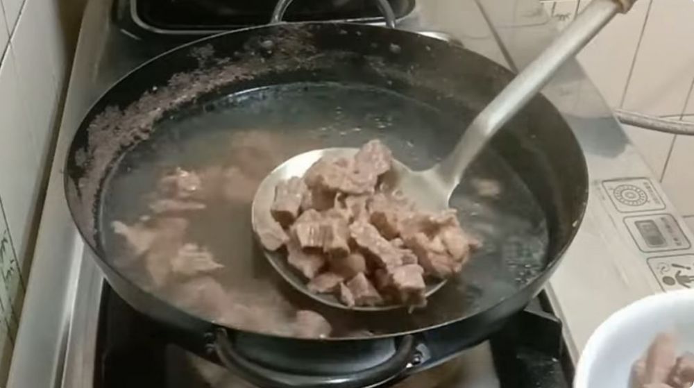 Cara merebus daging agar empuk dalam 15 menit tanpa presto, cukup tambah 2 bahan dapur