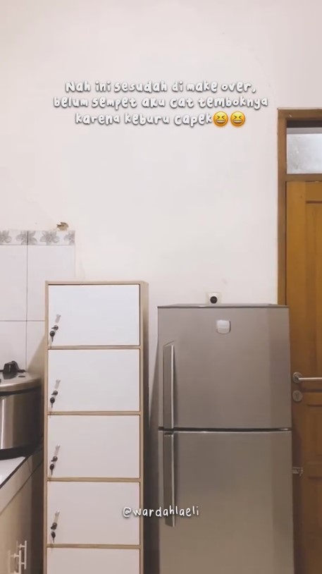 Emak-emak punya dapur jadul penuh barang, 11 potret makeover-nya sederhana tapi hangat