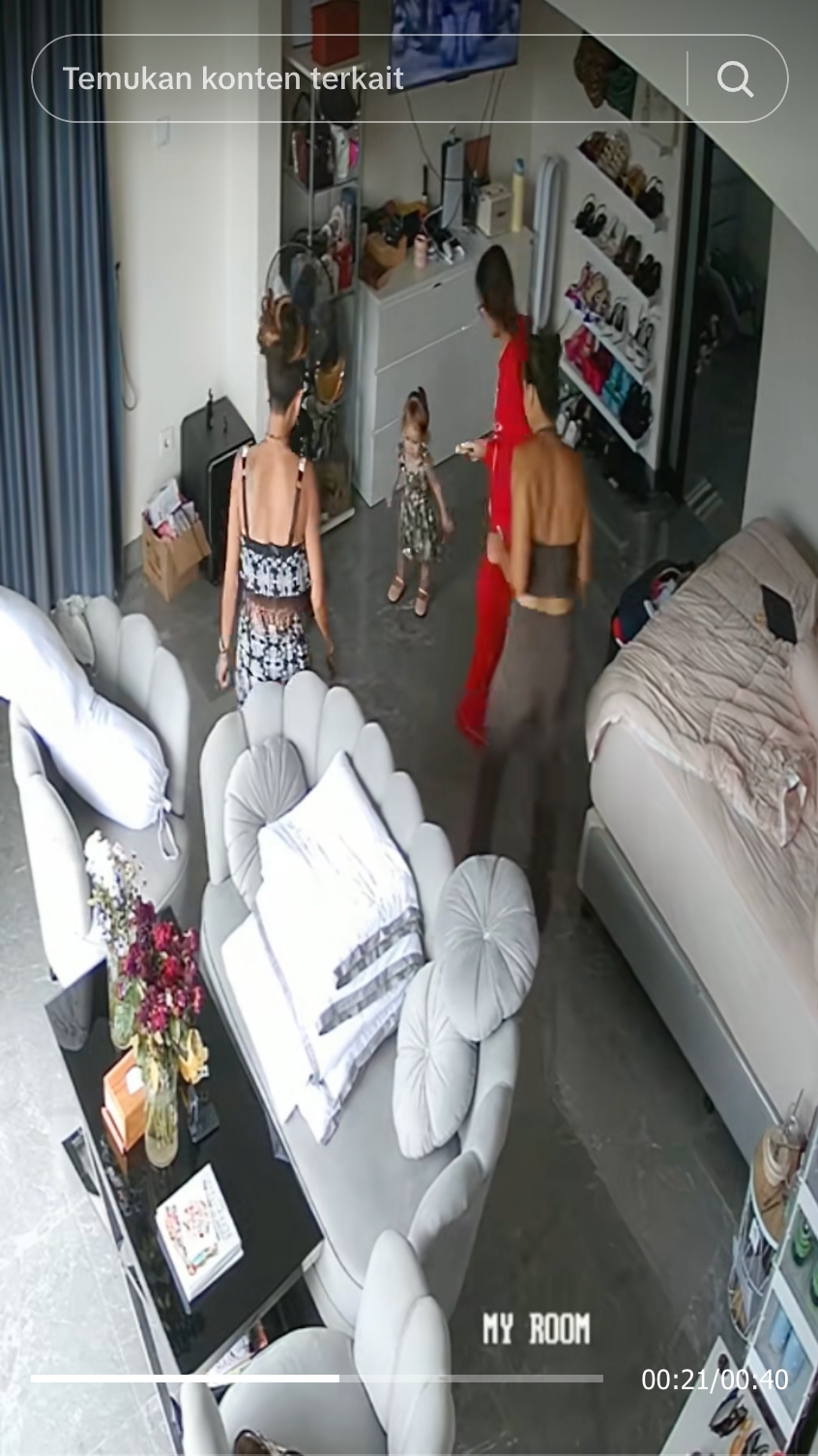 Momen Jennifer Coppen dan ibu Dali Wassink joget bareng hibur Kamari, bukti mantu & mertua sefrekuensi