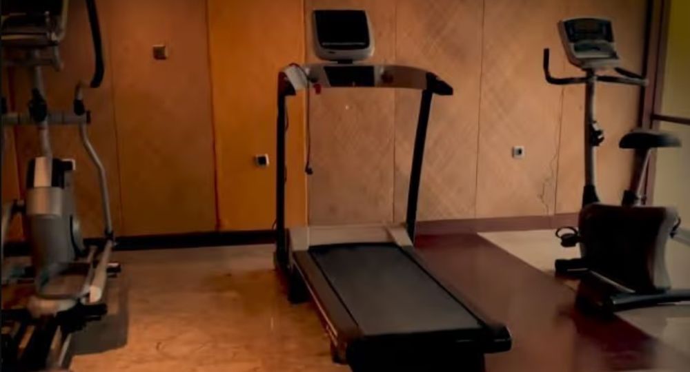 Ratna Galih punya rumah di Bali viewnya laut lepas, 9 potret interiornya bak tinggal di resort elit