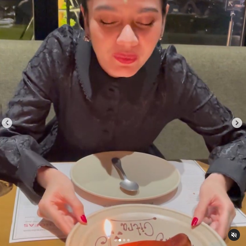 Tak pernah umbar kemesraan sama pacar, cara Chef Juna beri kejutan ultah Citra Anidya ini bikin baper