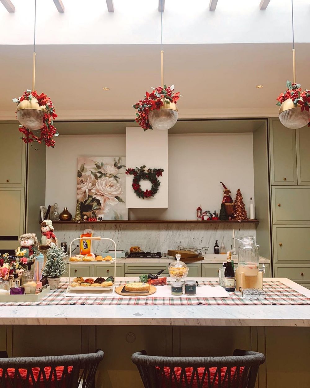 Per episode dibayar kisaran Rp 35 juta, 9 potret dapur Naysila Mirdad ini rapi dan interiornya estetik