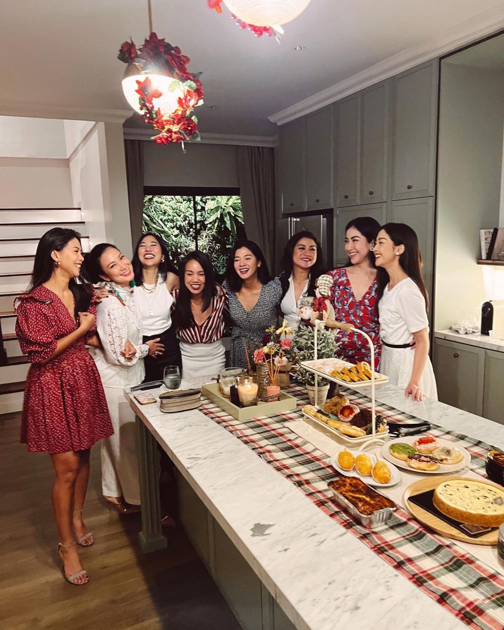 Per episode dibayar kisaran Rp 35 juta, 9 potret dapur Naysila Mirdad ini rapi dan interiornya estetik