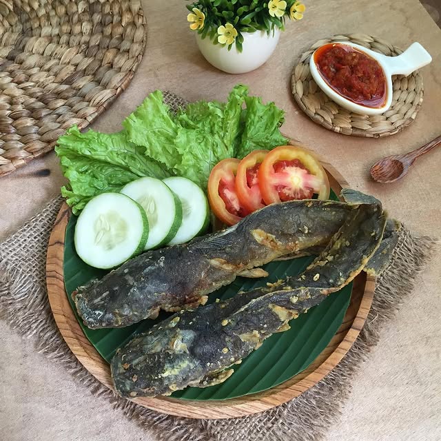 20 Resep bumbu lele goreng, enak, gurih, praktis, dan bumbu meresap ke dalam