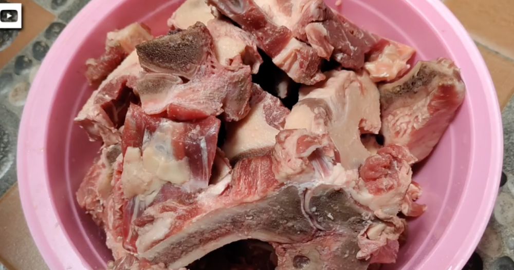 Cara merebus tulang sapi agar kaldu cepat keluar dan tidak prengus, pas untuk sop atau bakso