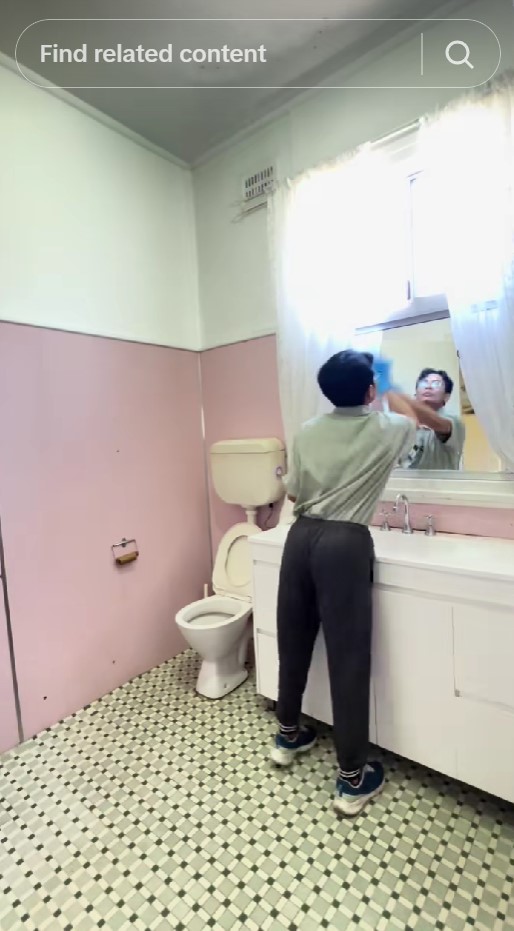 Tak betah dengan lingkungan PNS, pria ini resign usai 2 tahun kerja, kini jadi cleaning service