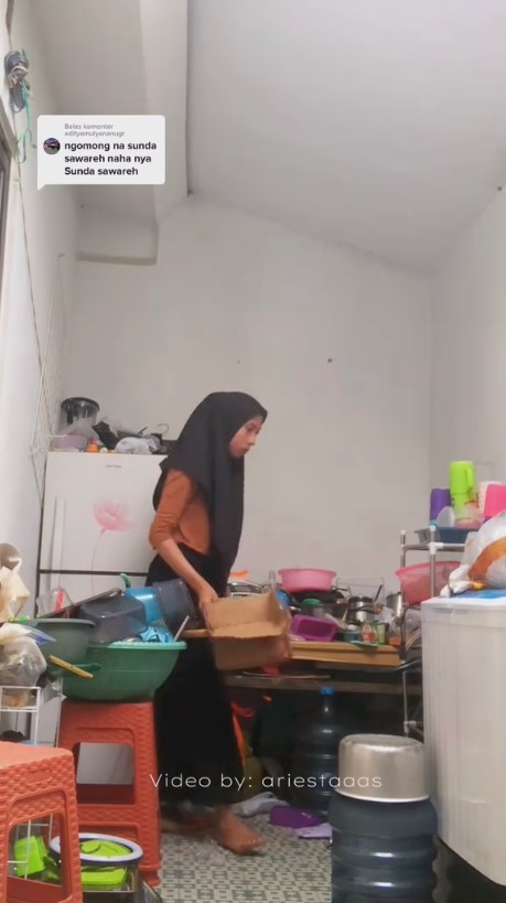 Awalnya mirip kapal pecah, 10 potret makeover dapur rombeng ini hasilnya lega dan estetik pol