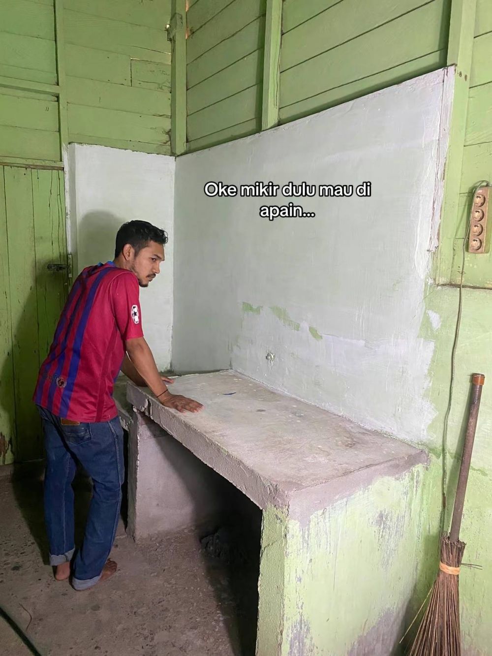 Pasutri ini makeover dapur kontrakan buluk jadi estetik berasa pakai marmer asli, intip 9 potretnya