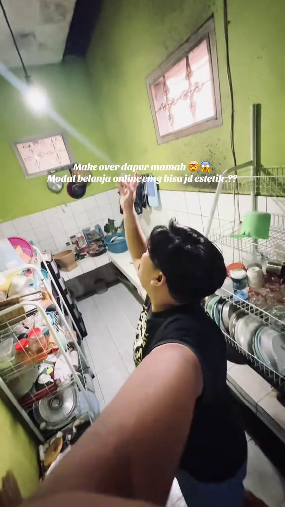 Cuma modal beli barang dari online shop dapur ibu jadi estetik, 9 potret transformasinya ini beda pol