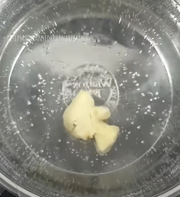 Tak usah dipresto, trik mengempukkan daging ayam kampung ini cuma manfaatkan 1 jenis rempah