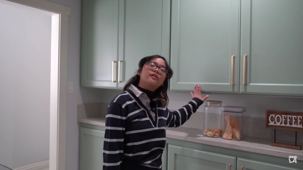 Dulu badut keliling kini punya 9 hunian, 11 potret interior rumah Uya Kuya di US ini estetik