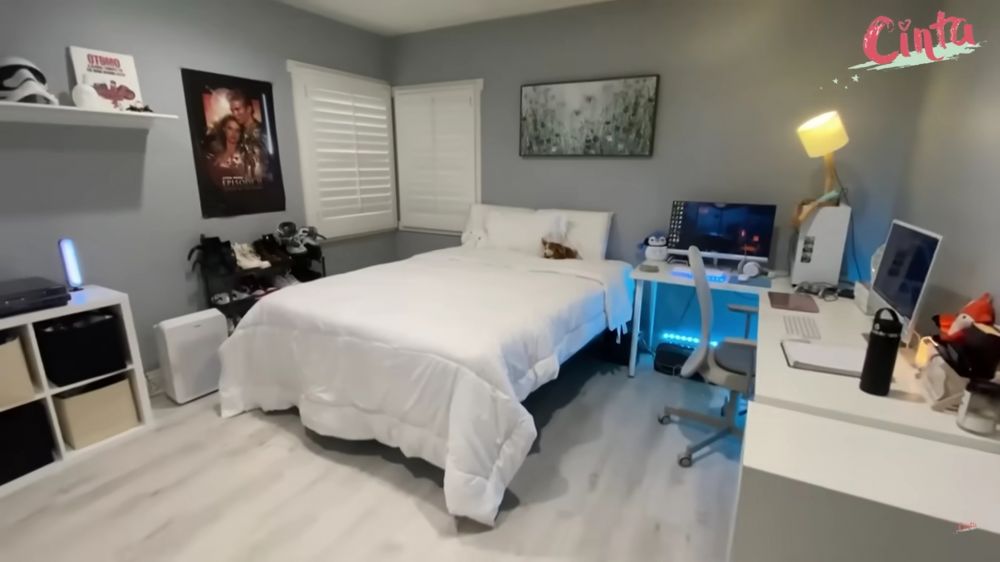 Dulu badut keliling kini punya 9 hunian, 11 potret interior rumah Uya Kuya di US ini estetik