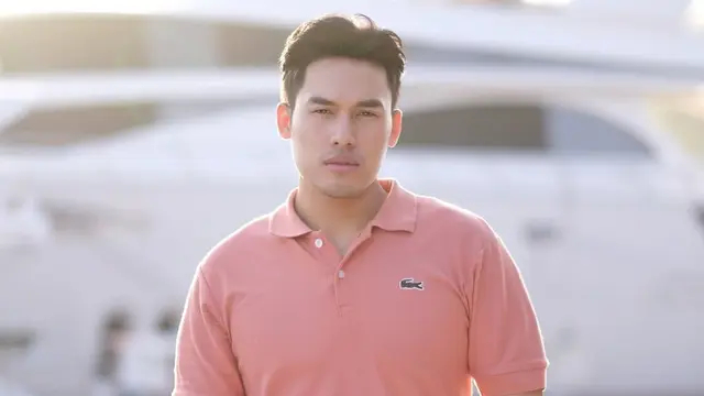 Siapa Slam Wiyono yang namanya trending? MUA langganan seleb, ikonik dengan makeup glowing