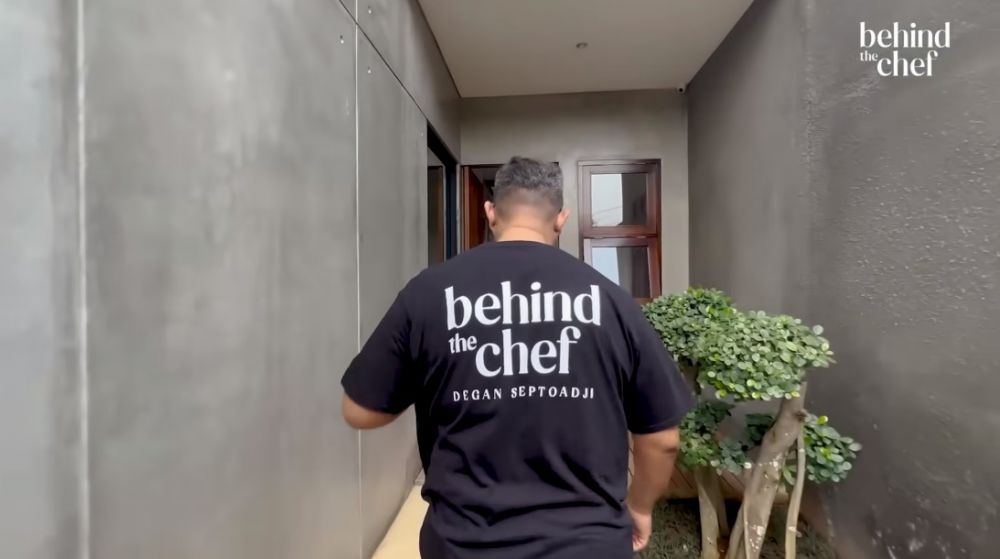 Dulu Chef Juna ngorek sampah demi bisa makan kini jadi chef top, 11 potret rumahnya bergaya industrial