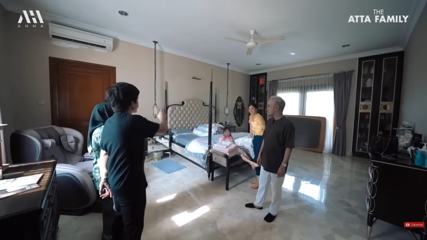 9 Potret kamar tidur Sarwendah yang punya ruang rahasia, isi dalamnya bikin penasaran