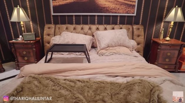 Kamar bujang Thariq Halilintar luasnya bak hunian tipe 36, 9 potret interiornya serasa di hotel
