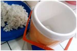 Cara efektif menyimpan nasi di termos agar tidak kering dan antibasi seharian