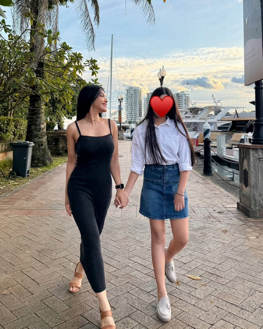 Denada ungkap Feni Rose bantu tanggung biaya pengobatan putrinya, bentuk kebaikannya bikin terharu