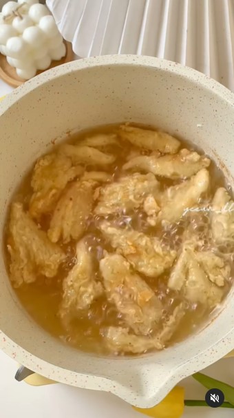 Trik menggoreng jamur tiram agar tetap renyah meski tak ditambah tepung beras atau baking soda