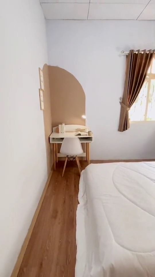 Bukti kakak bersikap baik, 11 potret makeover kamar adik dari sederhana jadi gaya rustic ini kece pol