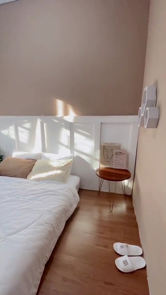 Bukti kakak bersikap baik, 11 potret makeover kamar adik dari sederhana jadi gaya rustic ini kece pol