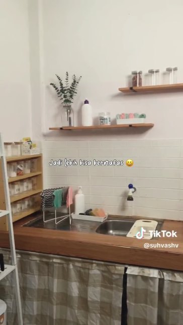 Bikin induk semang kian sayang, warganet ini makeover dapur kos-kosan, 11 potretnya estetik pol