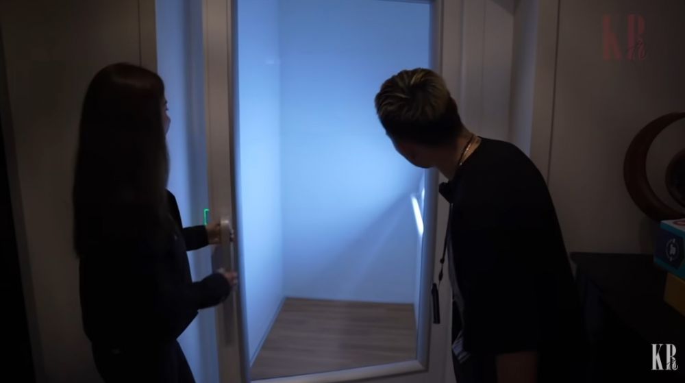 Sarwendah punya dapur khusus ngonten bareng anak-anaknya, 9 potret interiornya estetik serba pink