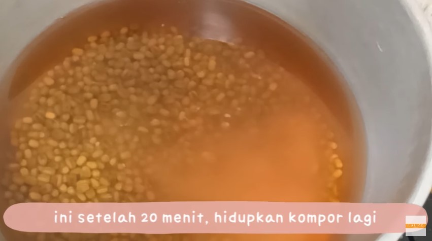 Trik cepat merebus kacang hijau agar empuk dan matang sempurna, cuma butuh 7 menit