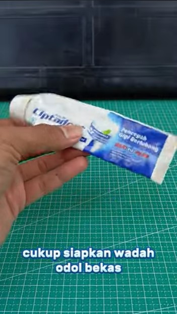 Trik jitu bikin panci bocor jadi bisa digunakan lagi tanpa perekat, cuma pakai 1 sampah kamar mandi