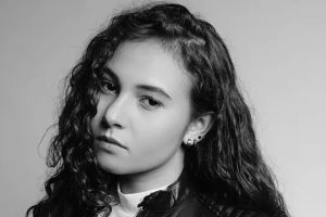 Larasati Nugroho kecelakaan di Jaksel, polisi beber kronologi hingga mobil sang artis FTV terbalik