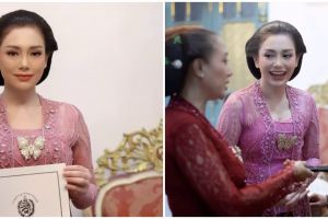 9 Potret Celine Evangelista mendapatkan gelar bangsawan dari Keraton Surakarta, begini nama lengkapnya