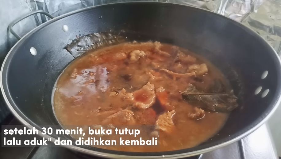 Cara praktis membuat semur daging sapi empuk dengan bumbu meresap sempurna tanpa memasak berjam-jam