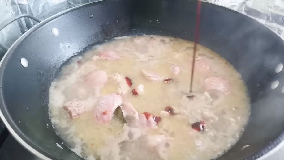 Cara praktis membuat semur daging sapi empuk dengan bumbu meresap sempurna tanpa memasak berjam-jam