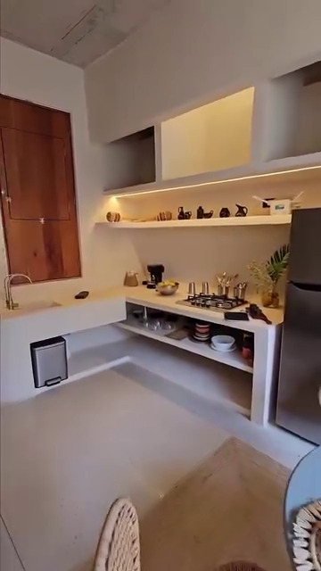 Dari luar tampak seperti warung ternyata dalamnya mewah bak vila, 9 potret rumah ini bikin betah