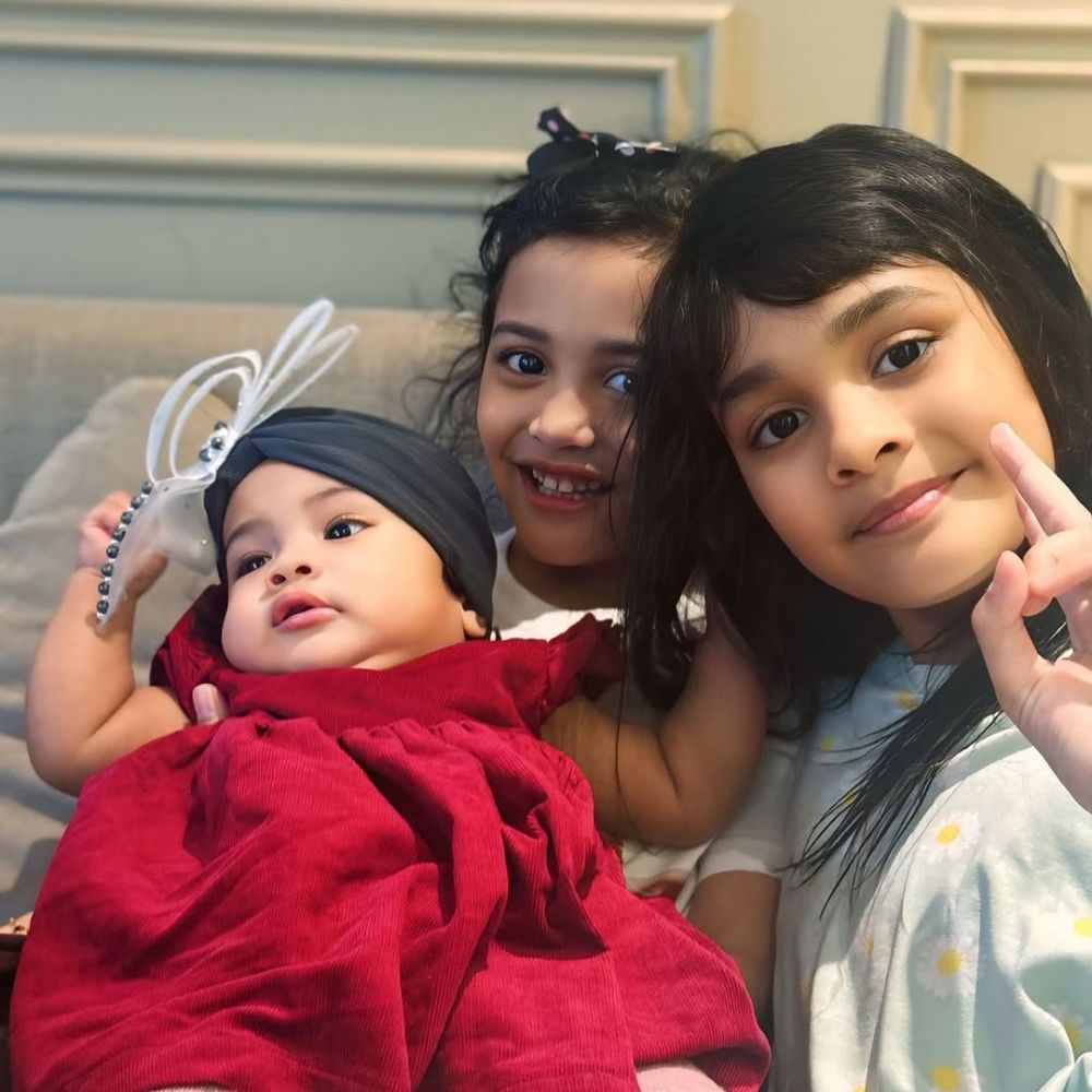 Irwansyah ungkap wajah Humaira anak adopsinya, 11 potretnya ini gemesin mirip Zaskia Sungkar kecil