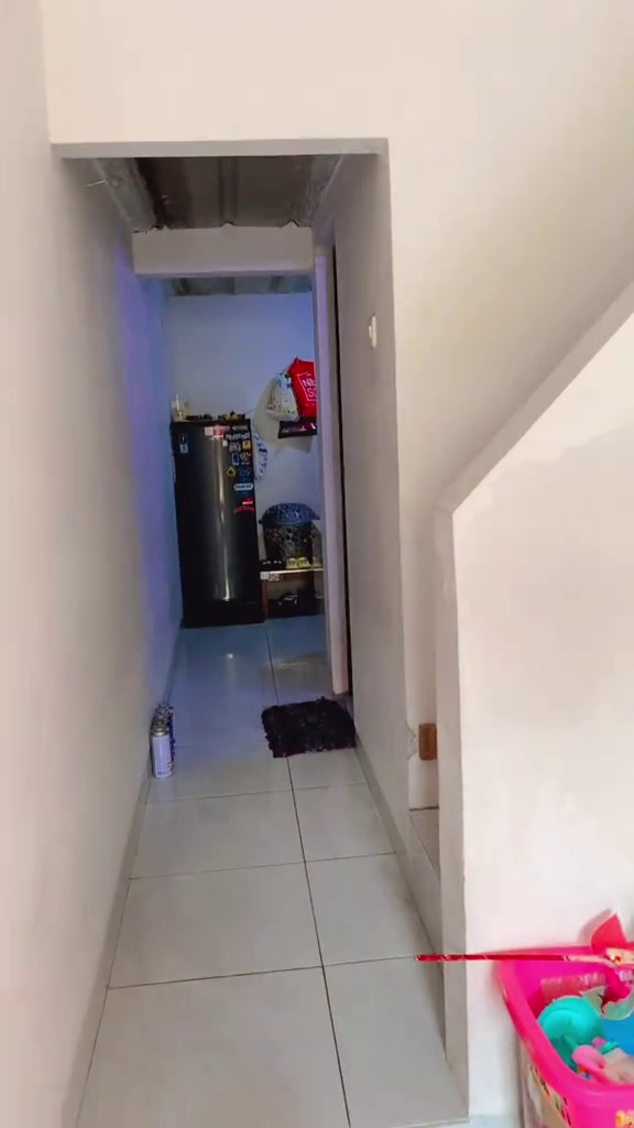 9 Potret kos-kosan mezzanine minimalis cocok buat keluarga kecil, interior dapurnya banjir kritikan