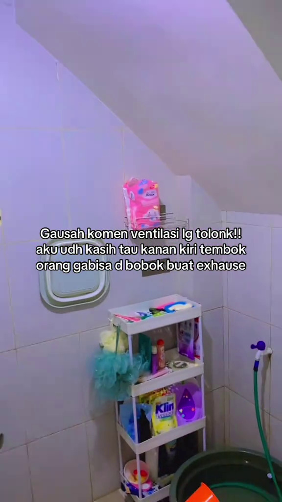 9 Potret kos-kosan mezzanine minimalis cocok buat keluarga kecil, interior dapurnya banjir kritikan