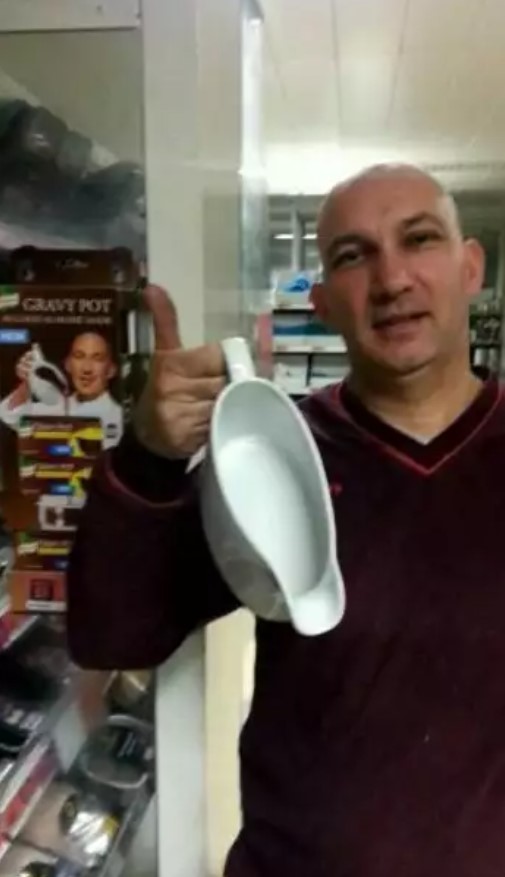 11 Potret kebetulan ini bikin heran, dilihat dua kali baru paham, ada kampung mirip wajah manusia