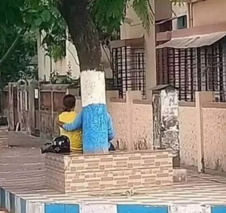 11 Potret kebetulan ini bikin heran, dilihat dua kali baru paham, ada kampung mirip wajah manusia