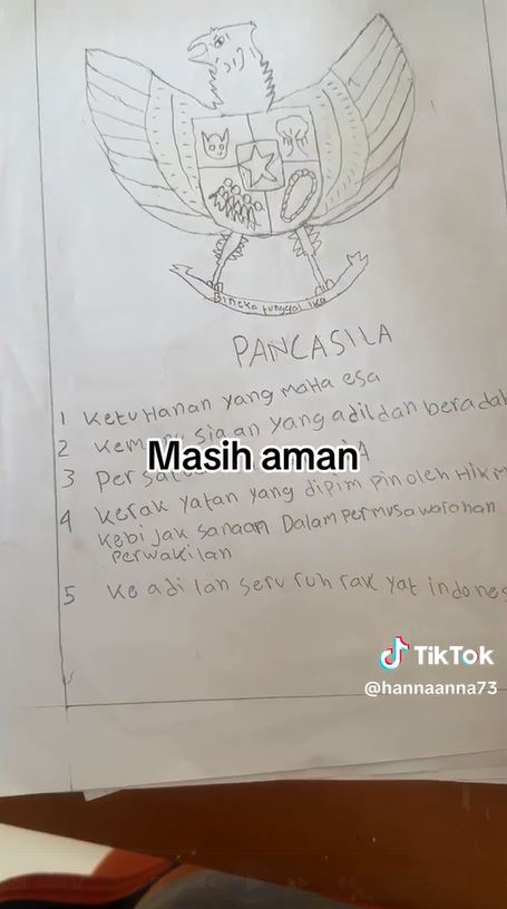 Murid SD diminta gambar burung Garuda, 12 potret hasil tugasnya bikin kagum