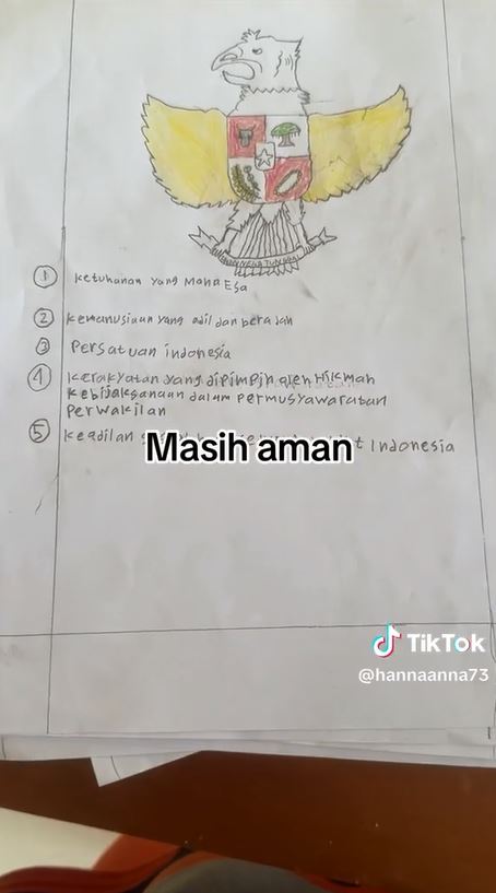 Murid SD diminta gambar burung Garuda, 12 potret hasil tugasnya bikin kagum