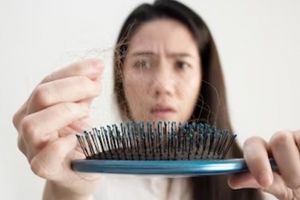 Bukan pakai jintan hitam, begini cara mencegah rambut rontok dan tumbuhnya uban pakai 1 jenis daun