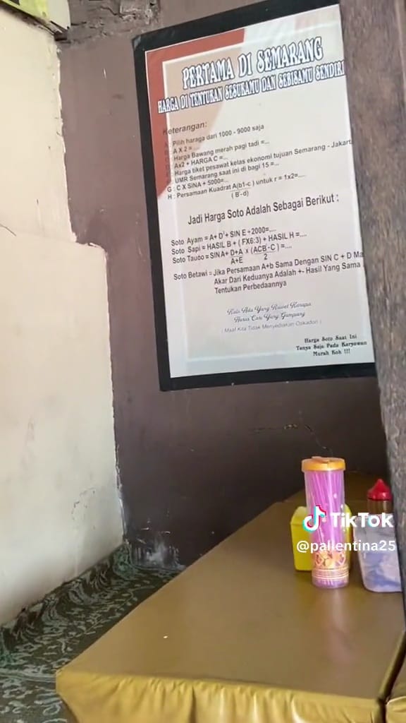 Tulisan menu warung soto di Semarang ini berasa soal matematika, niatnya mau makan malah dibuat puyeng
