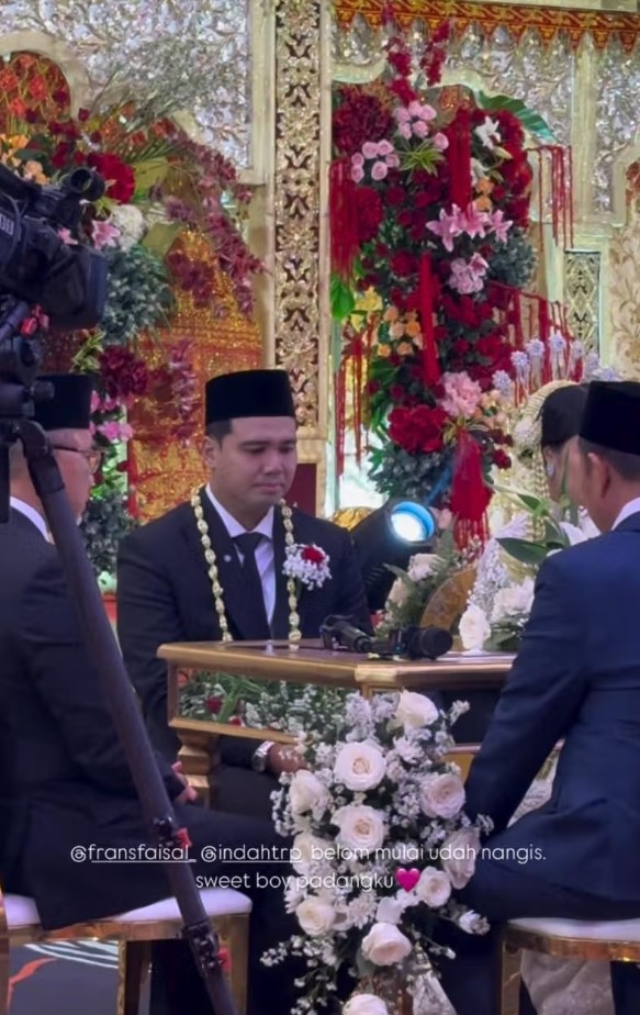 9 Momen akad nikah Frans Faisal dan Indah Tri Pertiwi, maharnya emas 10 gram dan uang Rp50 juta