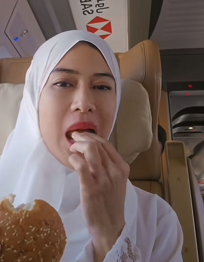 Trik membuat ayam goreng ala Albaik Arab Saudi yang renyah dan bikin Dian Sastro ketagihan