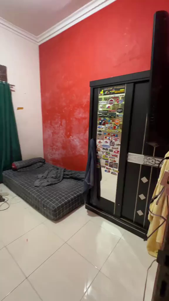 Kamar sempit dan lembap dimakeover pakai mezzanine, 9 potretnya definisi ruang minimalis impian