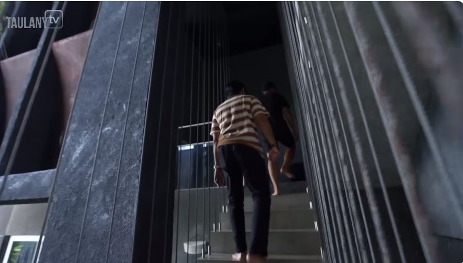 Ayudia Bing Slamet terapkan gaya hidup minimalis tak punya walk in closet, ini 9 potret kamar tidurnya