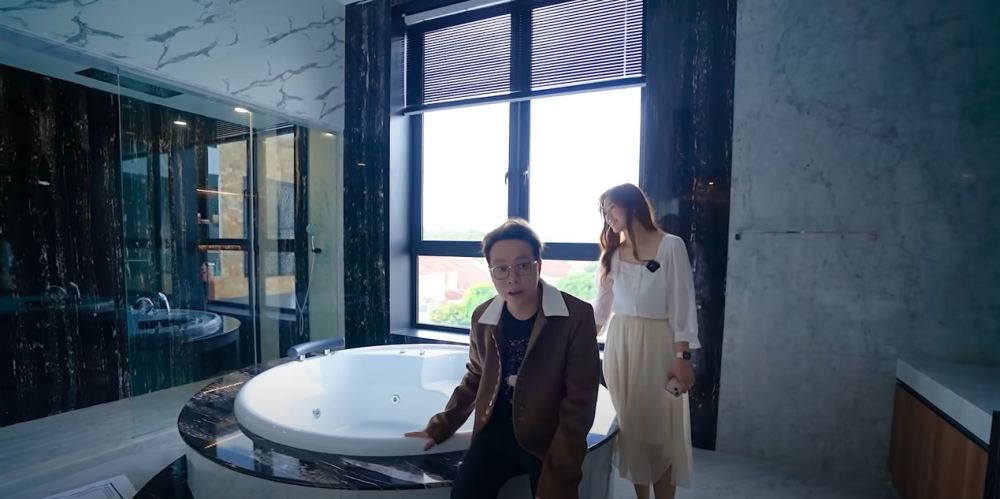 Dilengkapi fasilitas canggih, ini 11 potret kamar tidur dr Richard Lee di rumah mewah senilai Rp 70 M