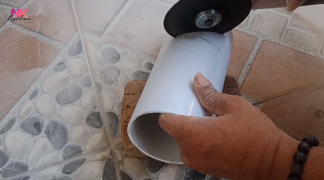 Trik bikin tempat sendok garpu dari pipa bekas ini kreatif, hemat ongkos tak perlu beli baru